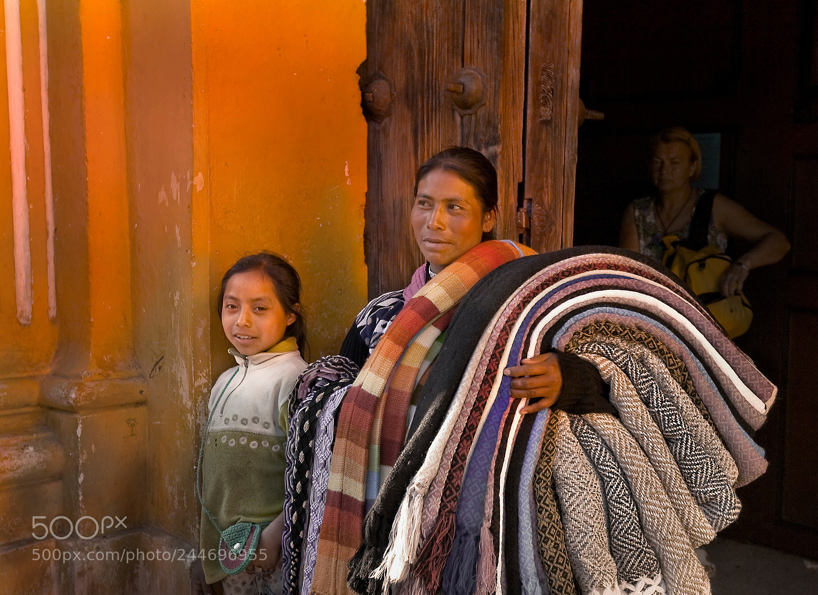 Canon EOS-1Ds Mark II sample photo. Corn tortillas the key photography