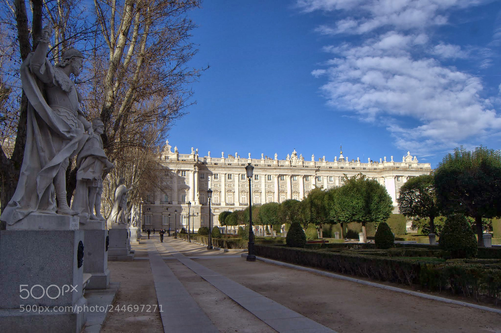 Nikon D3100 sample photo. Plaza de oriente y photography
