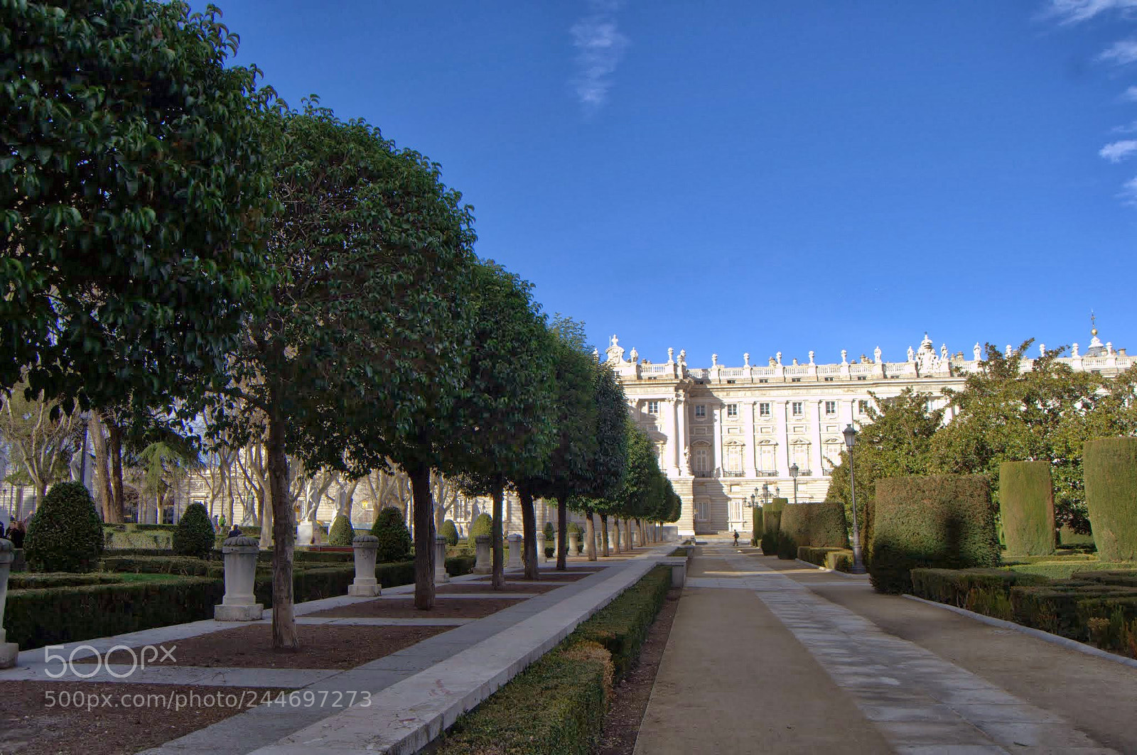 Nikon D3100 sample photo. Plaza de oriente y photography