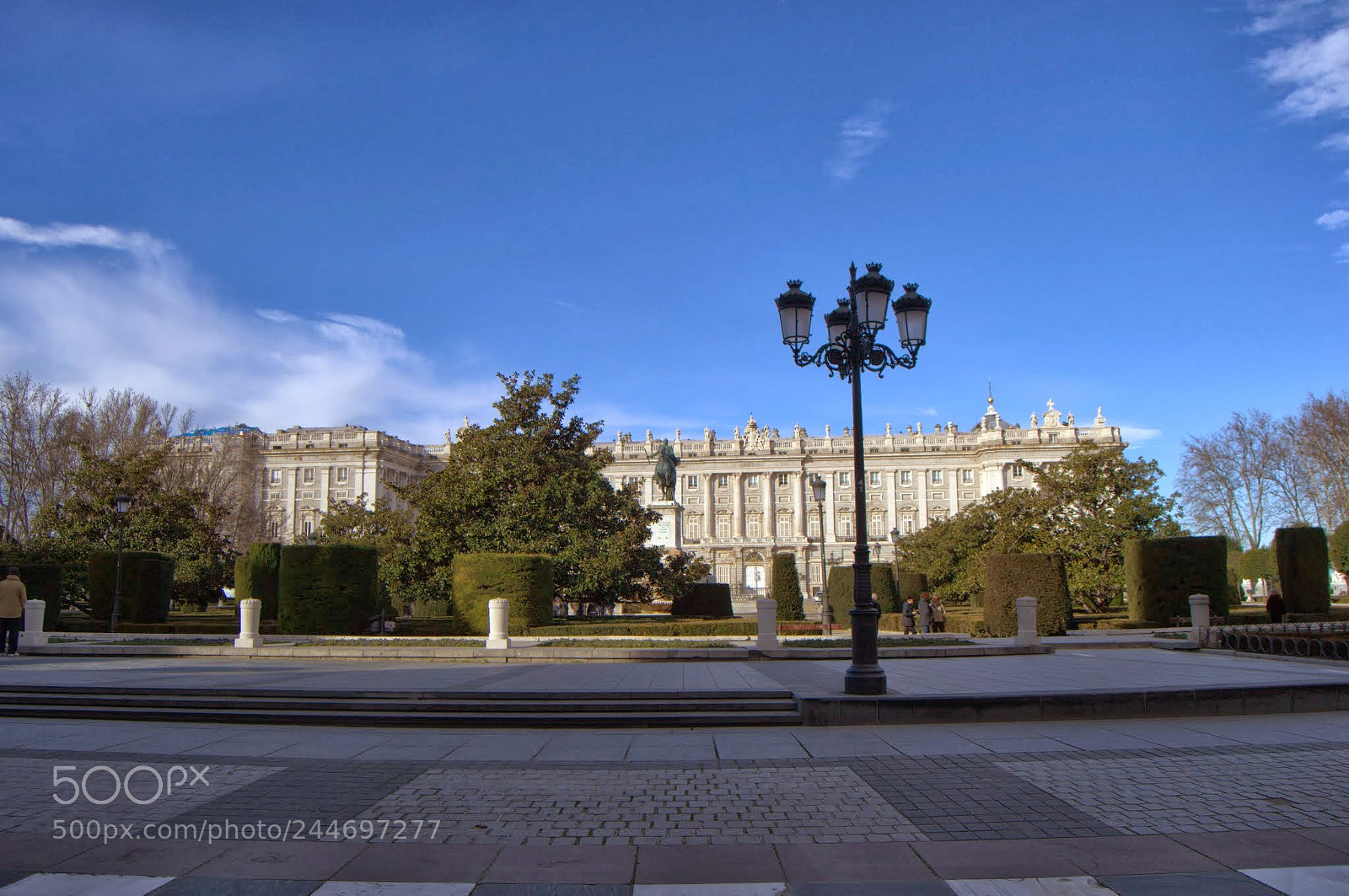 Nikon D3100 sample photo. Plaza de oriente y photography