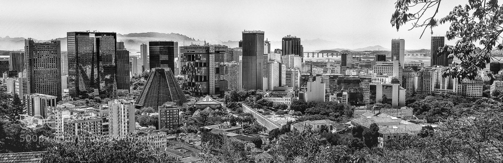 Canon EOS 750D (EOS Rebel T6i / EOS Kiss X8i) sample photo. View from the parque photography