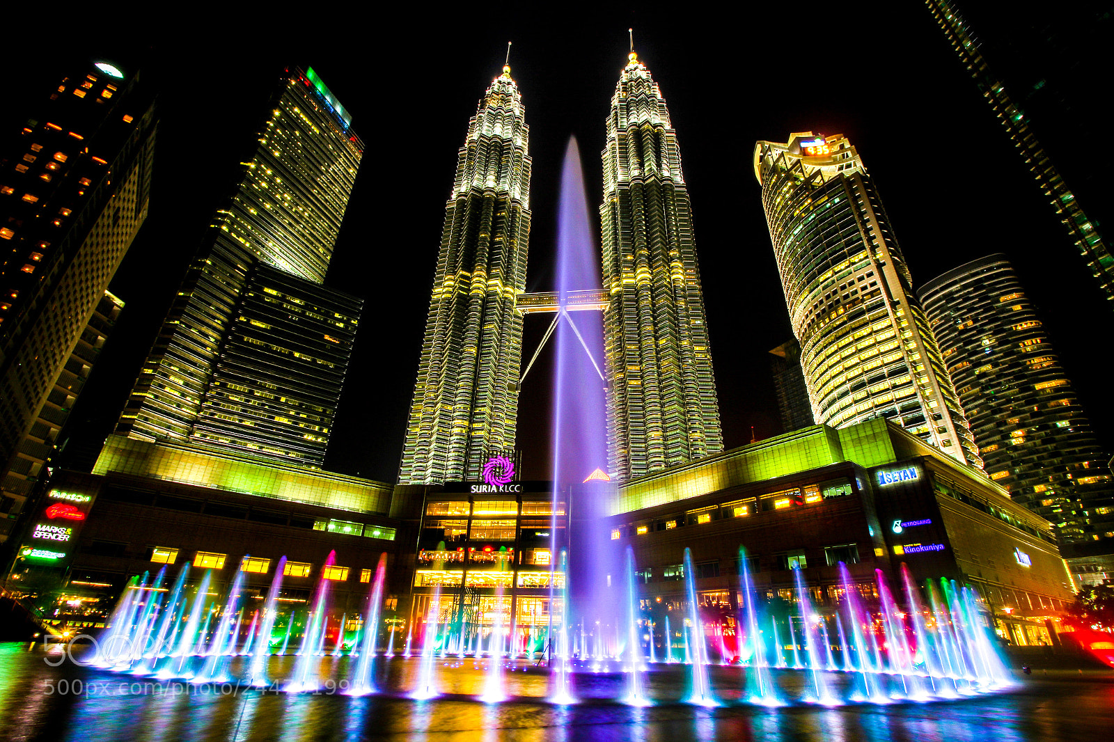 Canon EOS 1200D (EOS Rebel T5 / EOS Kiss X70 / EOS Hi) sample photo. Kuala lumpur petronas twin photography