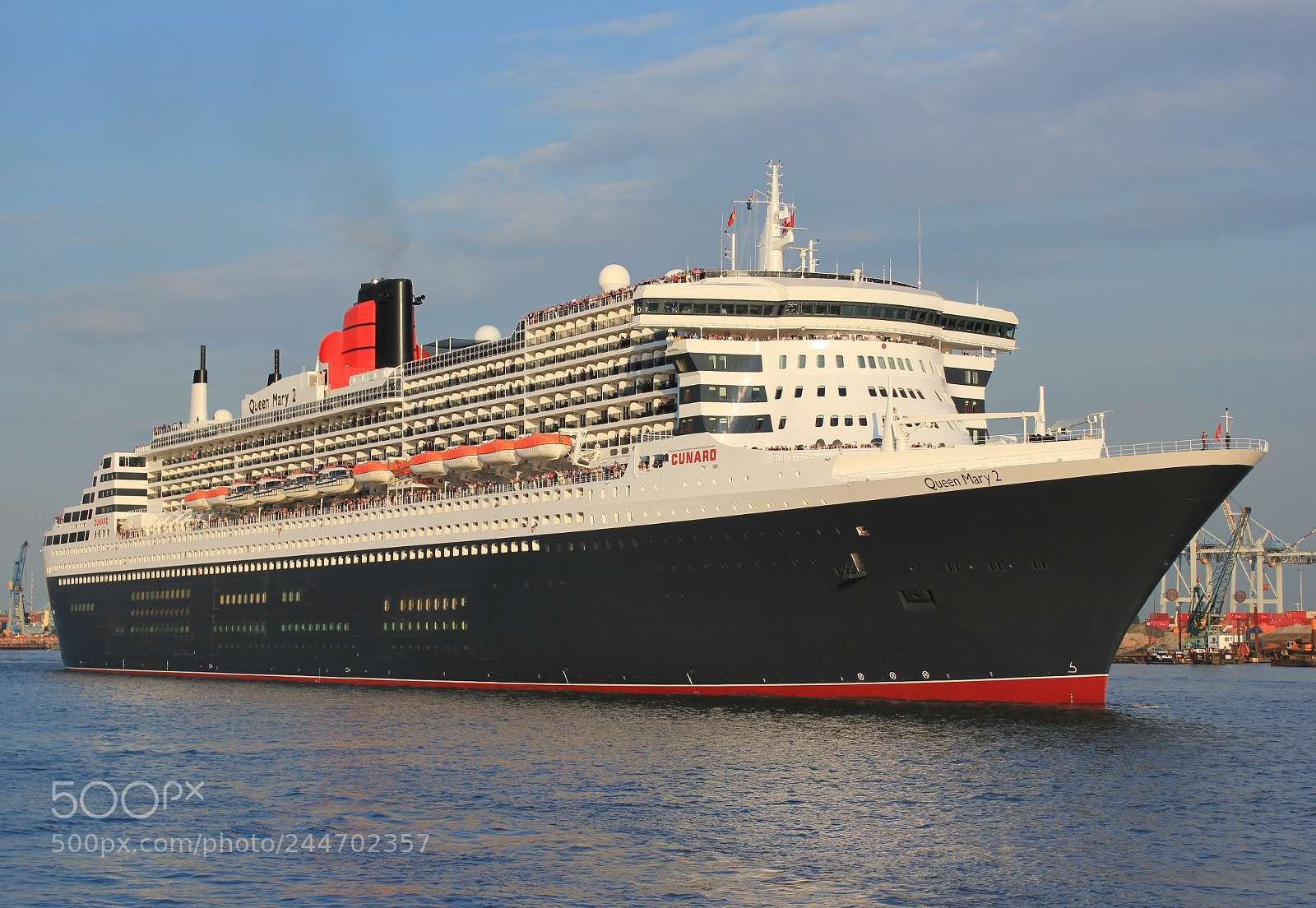 Canon EOS 550D (EOS Rebel T2i / EOS Kiss X4) sample photo. Queen mary 2 photography