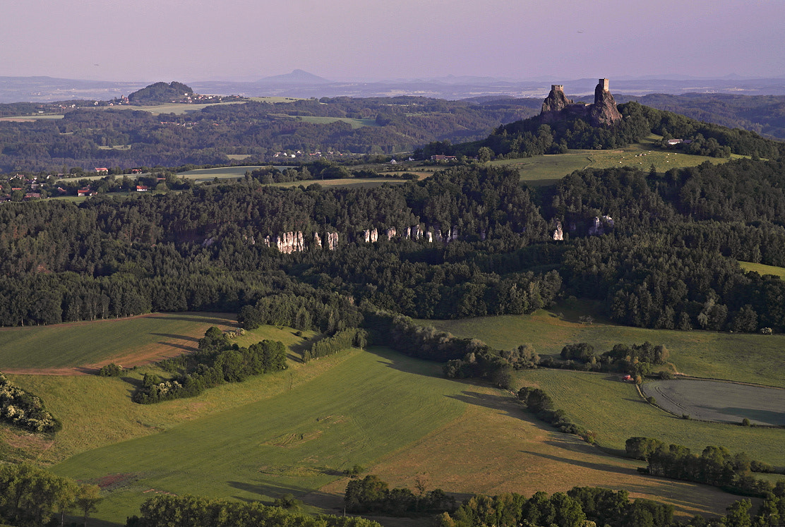 Samsung NX200 sample photo. Trosky castle photography