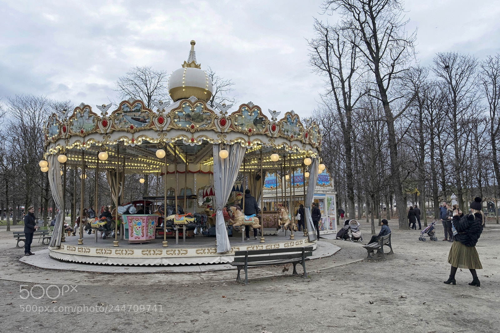 Fujifilm X-T2 sample photo. Merry go round in photography