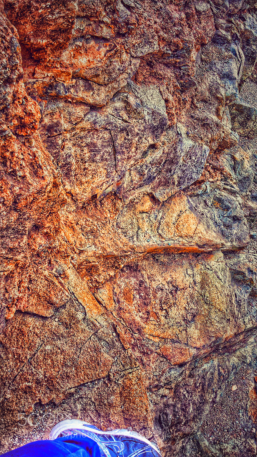 Samsung Galaxy S4 sample photo. On red landscape photography