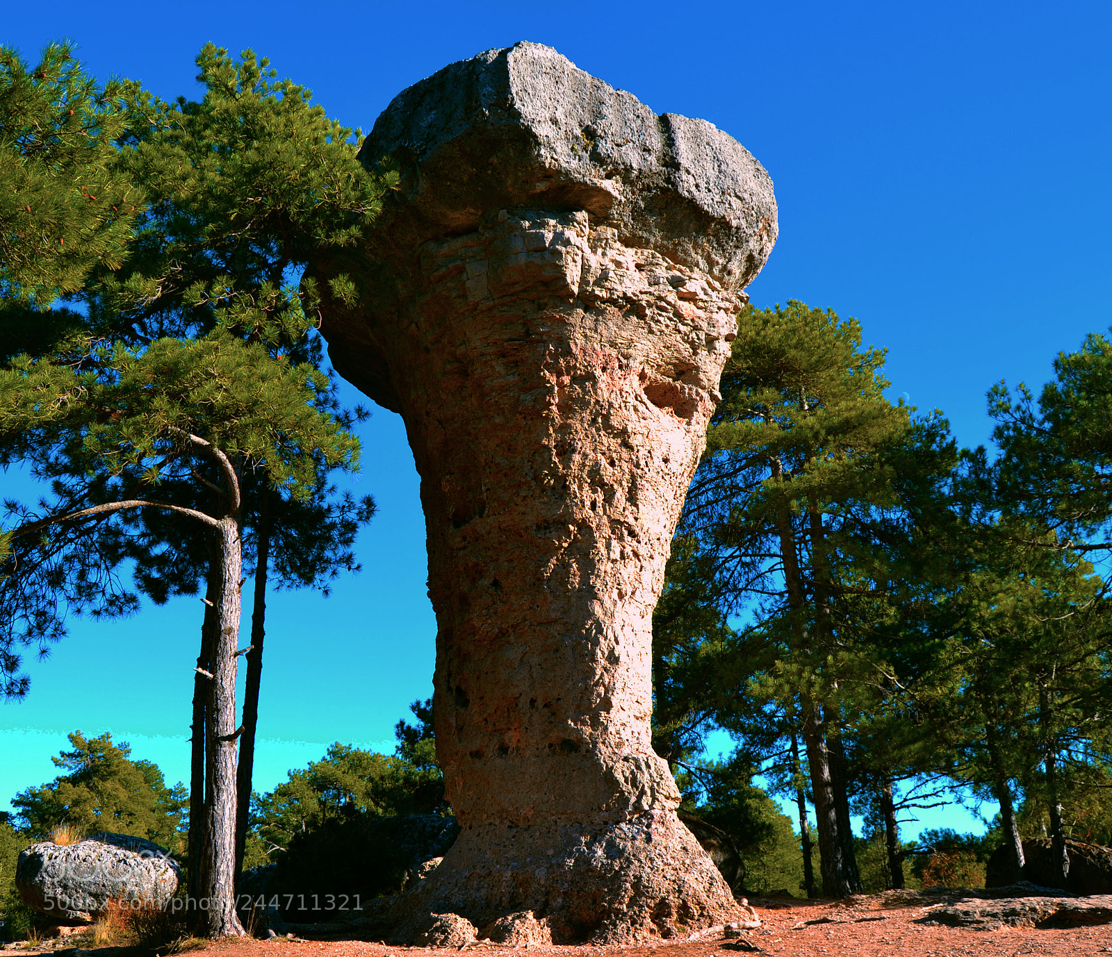 Nikon D3100 sample photo. Formaci n rocosa ciudad photography