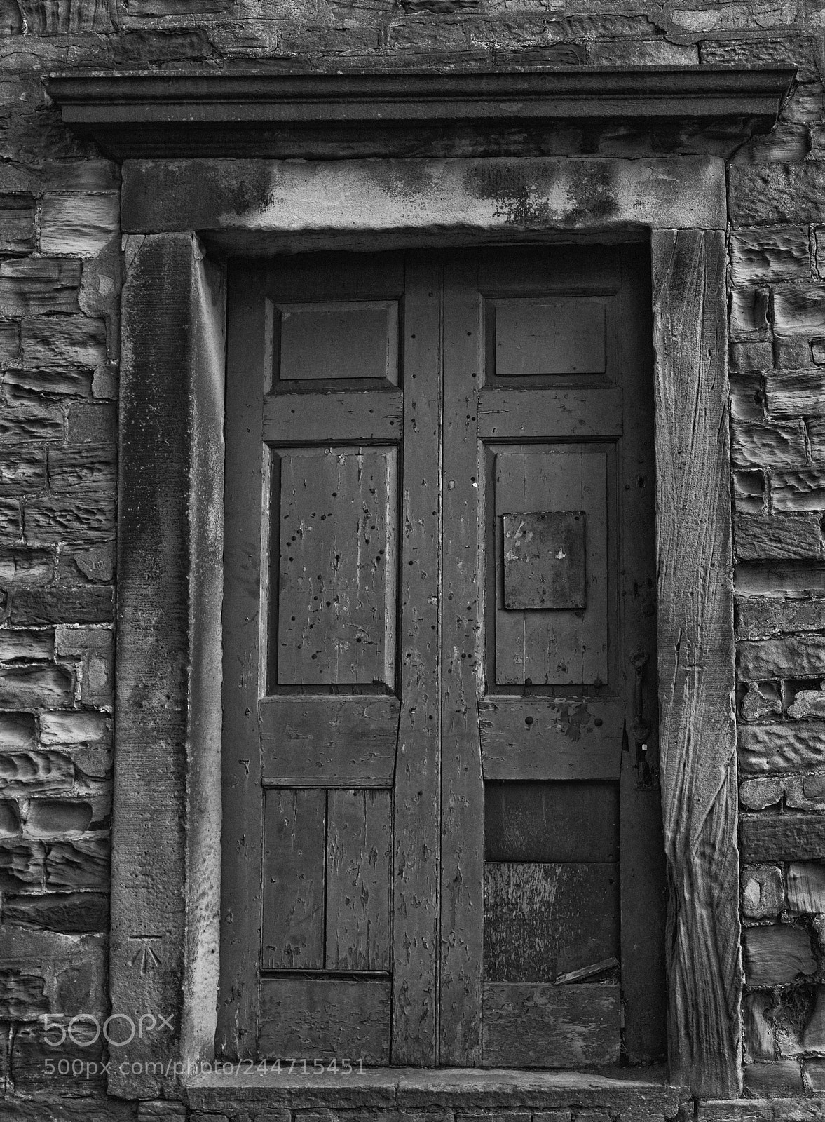 Sony a7R III sample photo. An old door i photography