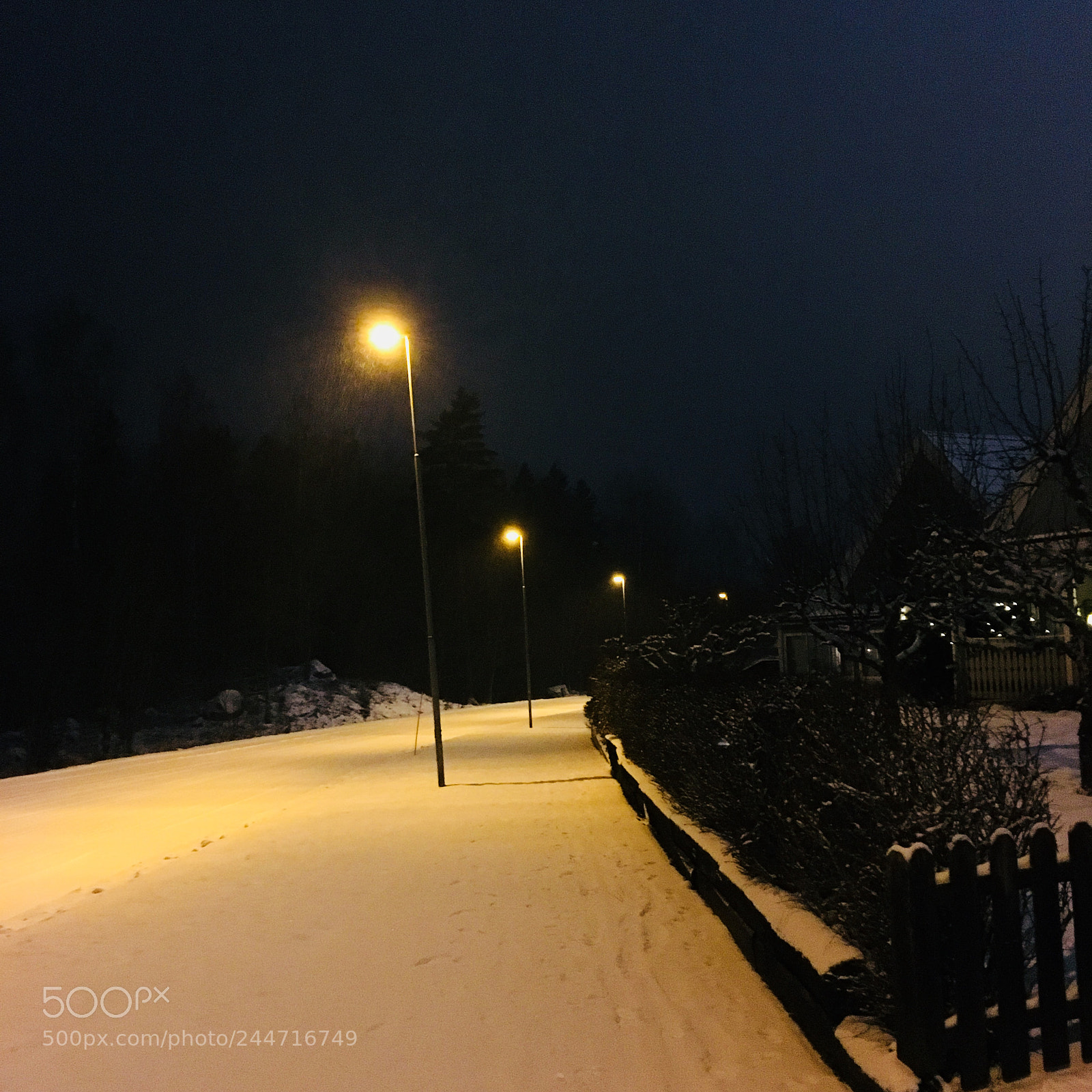 Apple iPhone 6s sample photo. Snowy night photography
