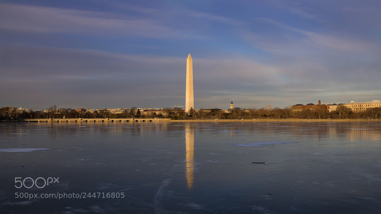 Canon EOS 600D (Rebel EOS T3i / EOS Kiss X5) sample photo. Washington monument and frozen photography