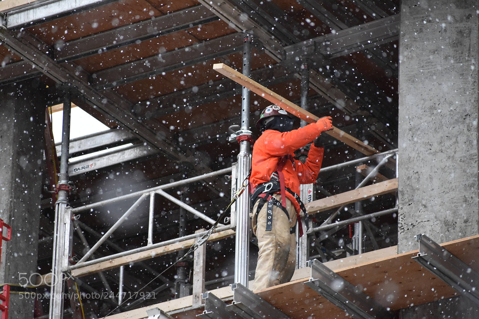 Nikon D3400 sample photo. Snowy construction photography