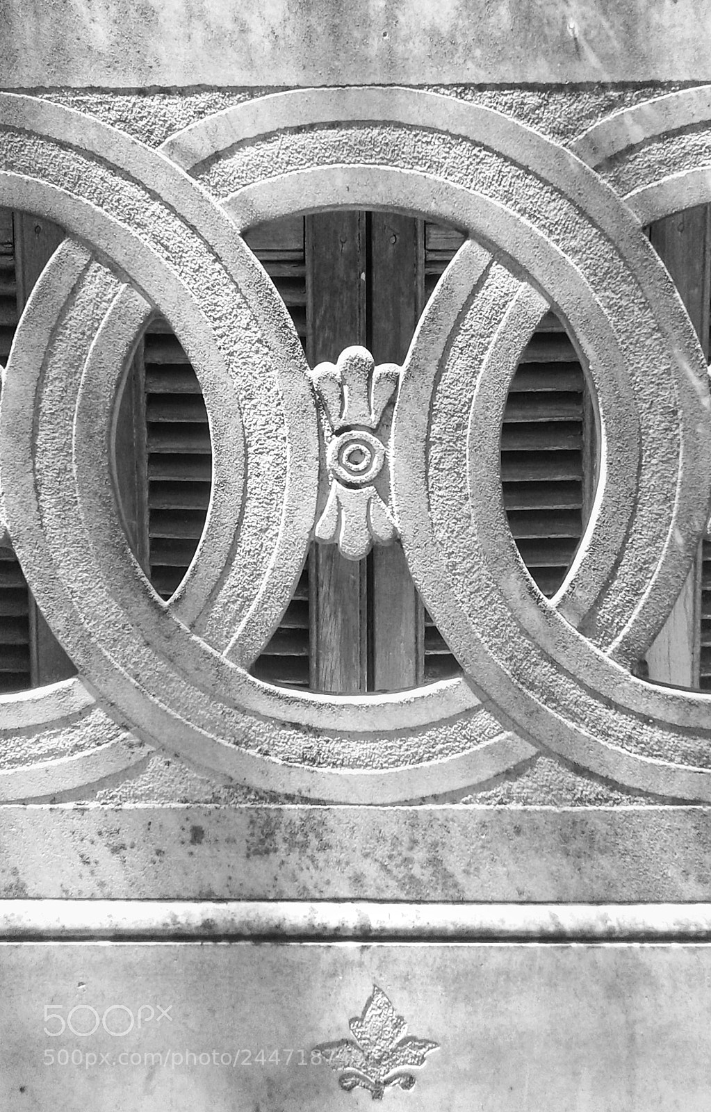Samsung Galaxy J2 sample photo. Art on the balconies photography