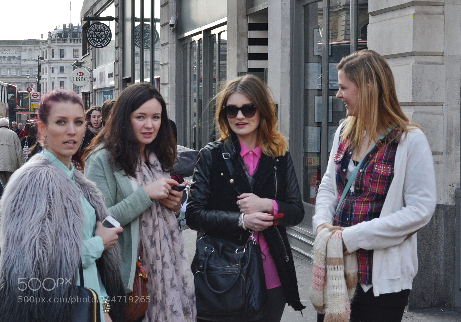 Nikon D3100 sample photo. Streets of london, people photography