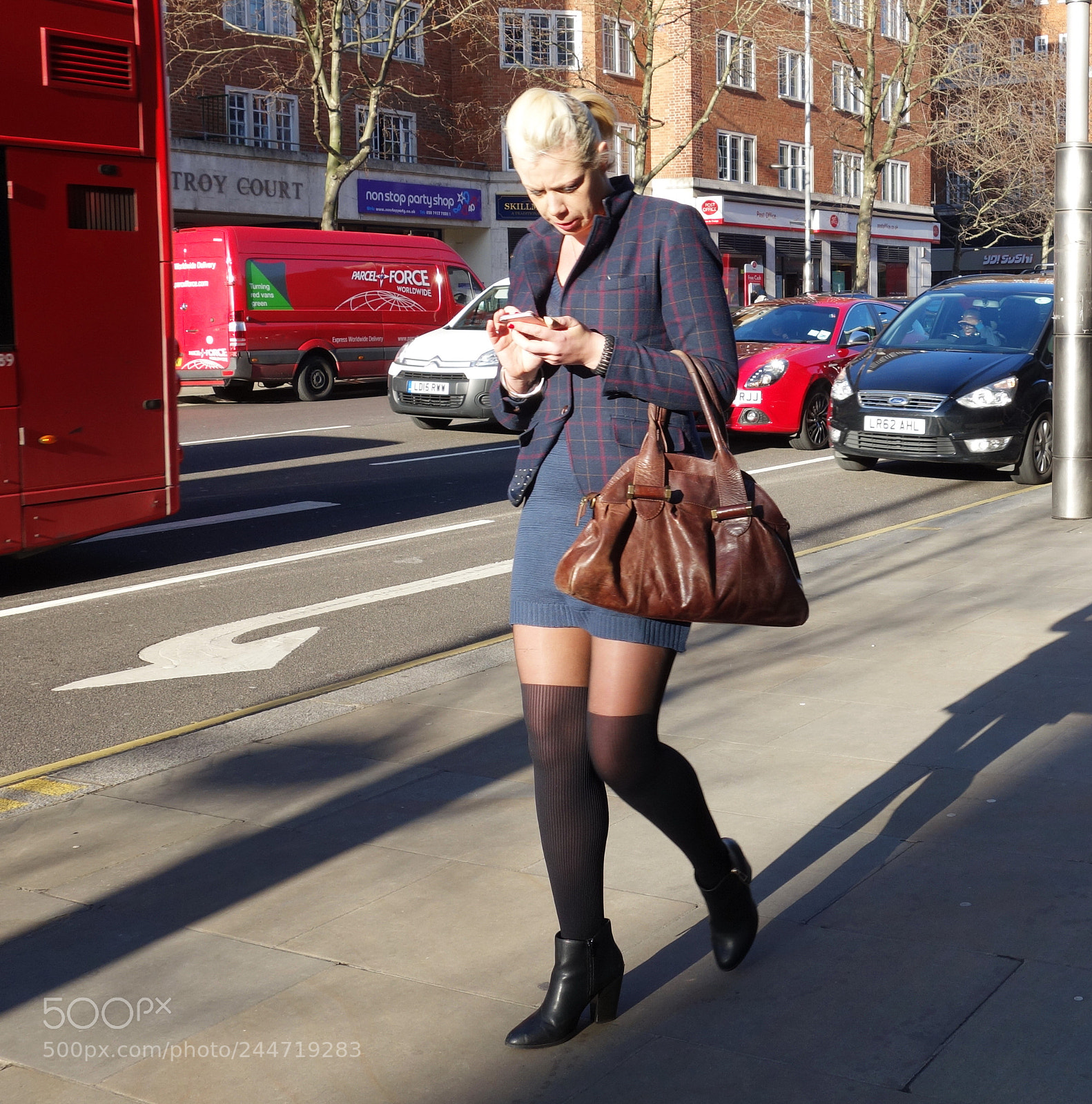 Sony Cyber-shot DSC-RX100 sample photo. Streets of london, people photography