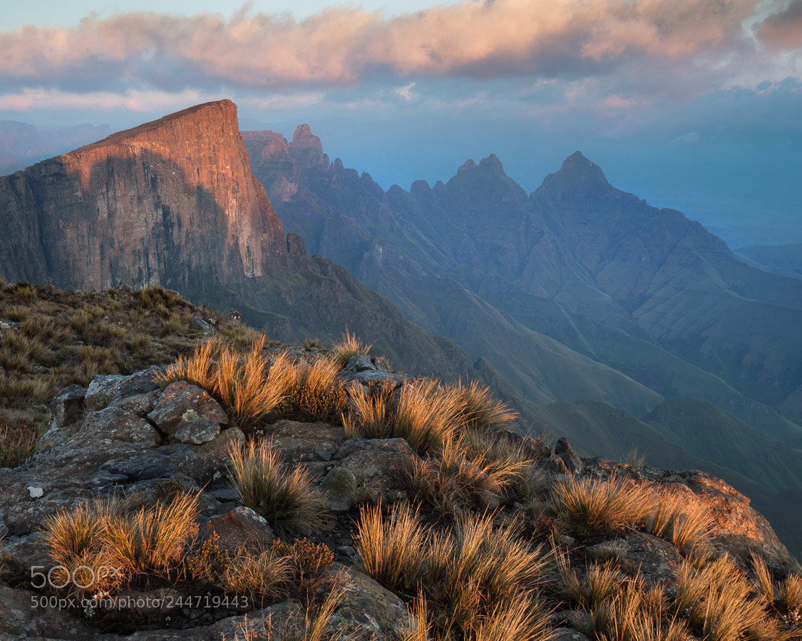 Canon EOS 5DS R sample photo. Sunrise from south peak photography