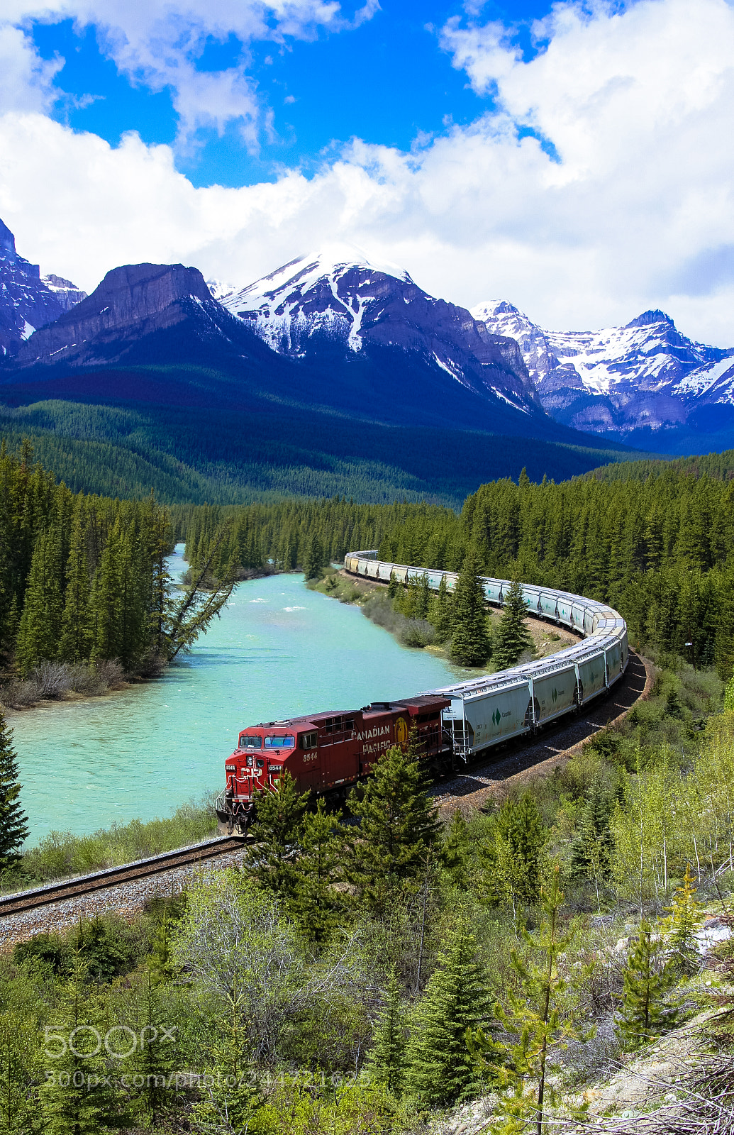 Sony SLT-A55 (SLT-A55V) sample photo. Morants curve canadian pacific photography