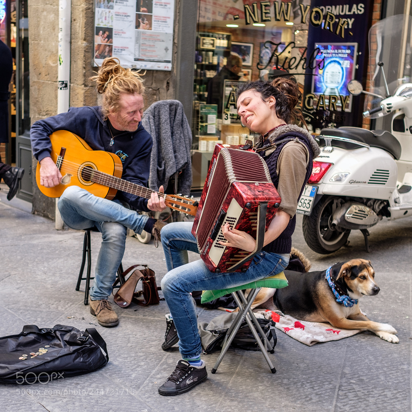 Fujifilm X-T2 sample photo. Happy street musicians! photography