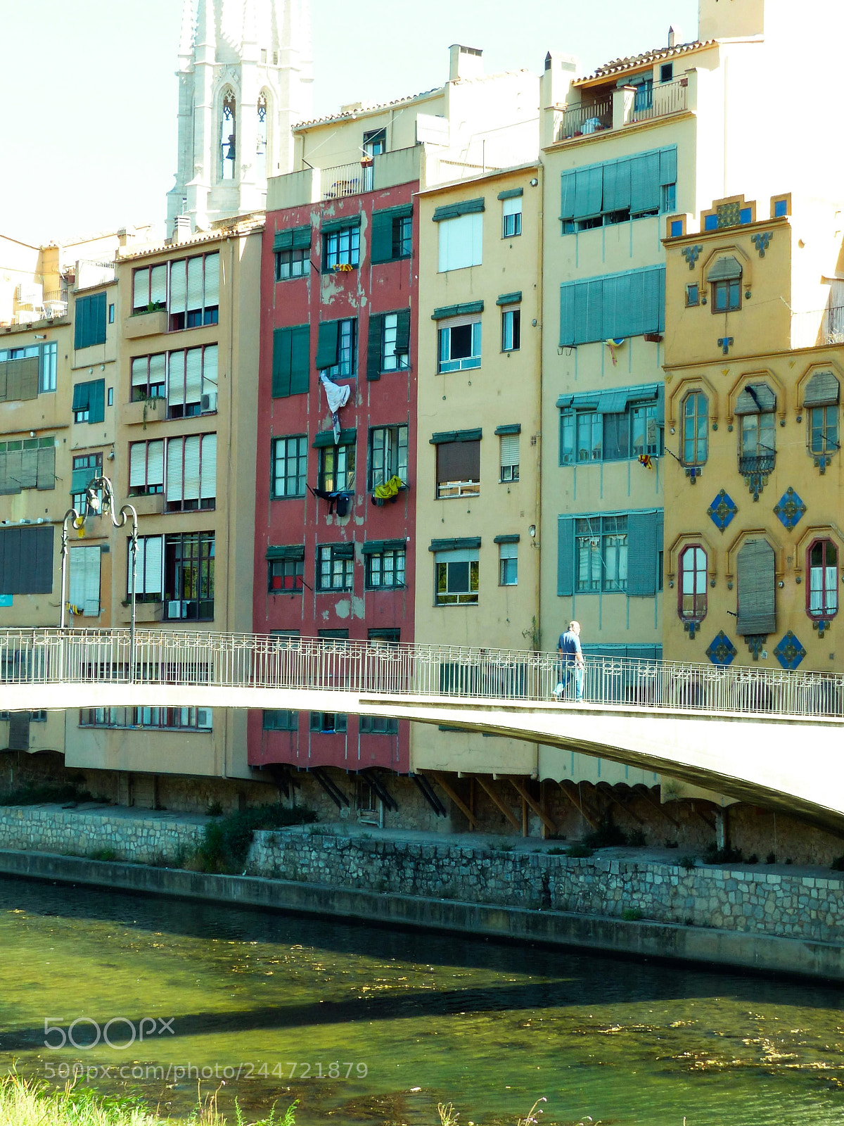 Panasonic Lumix DMC-FZ200 sample photo. Girona photography