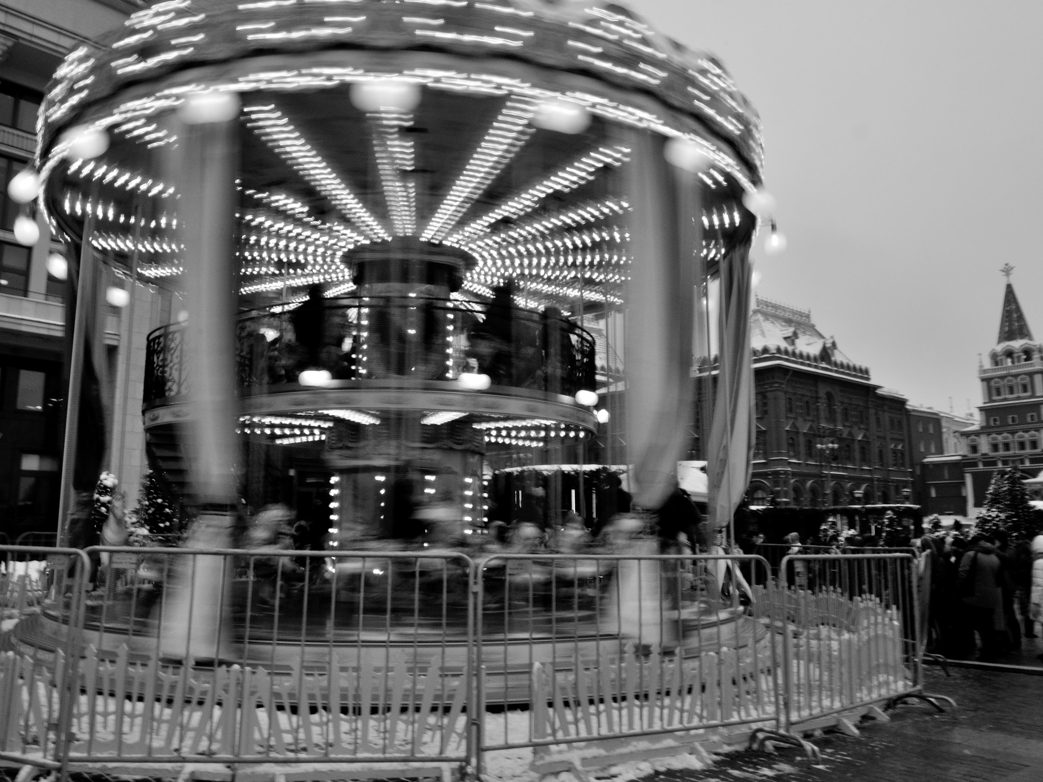 Nikon D5000 sample photo. Carousel photography