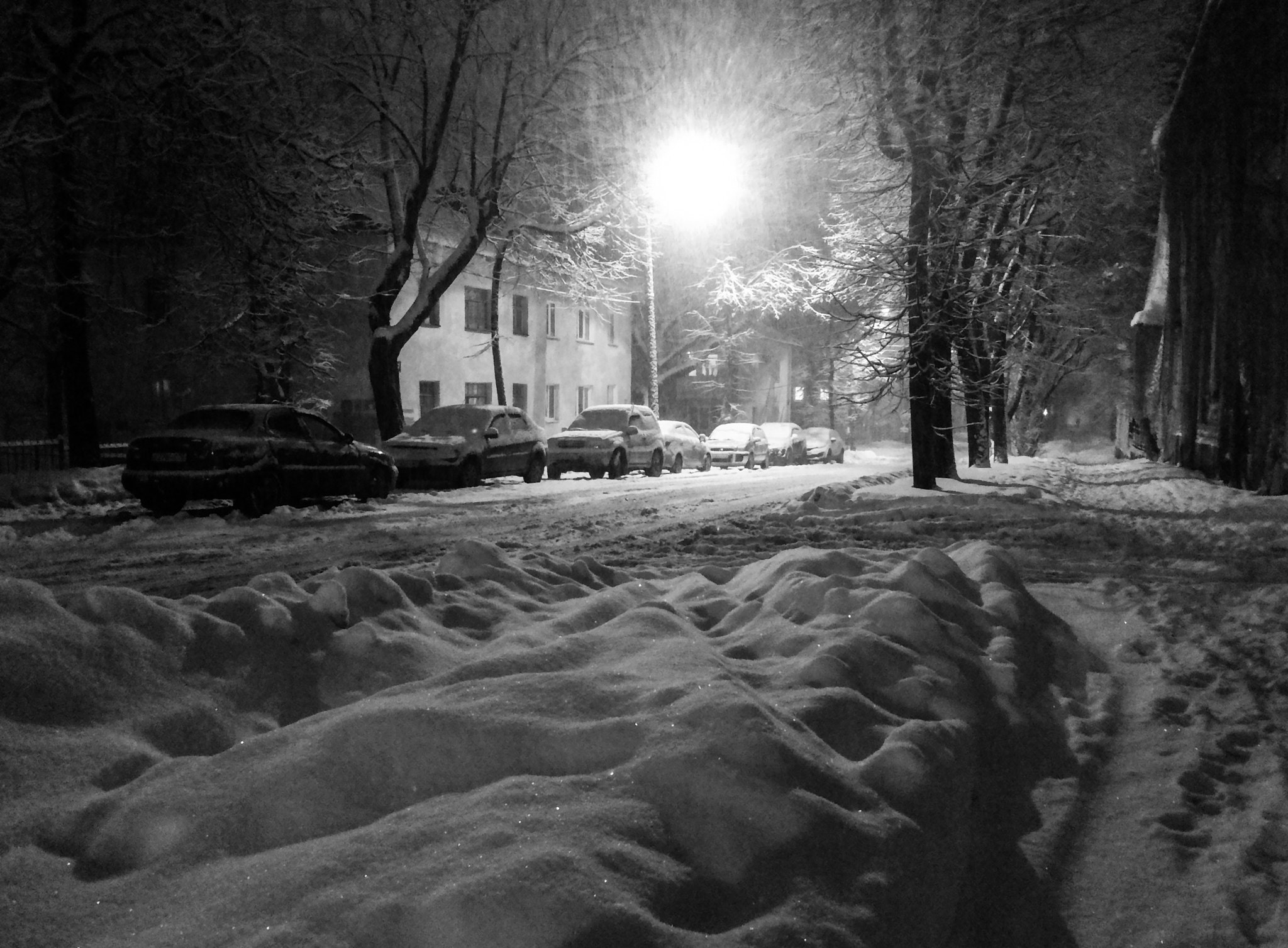 Samsung Galaxy Grand Duos sample photo. Getting bogged down in snow photography