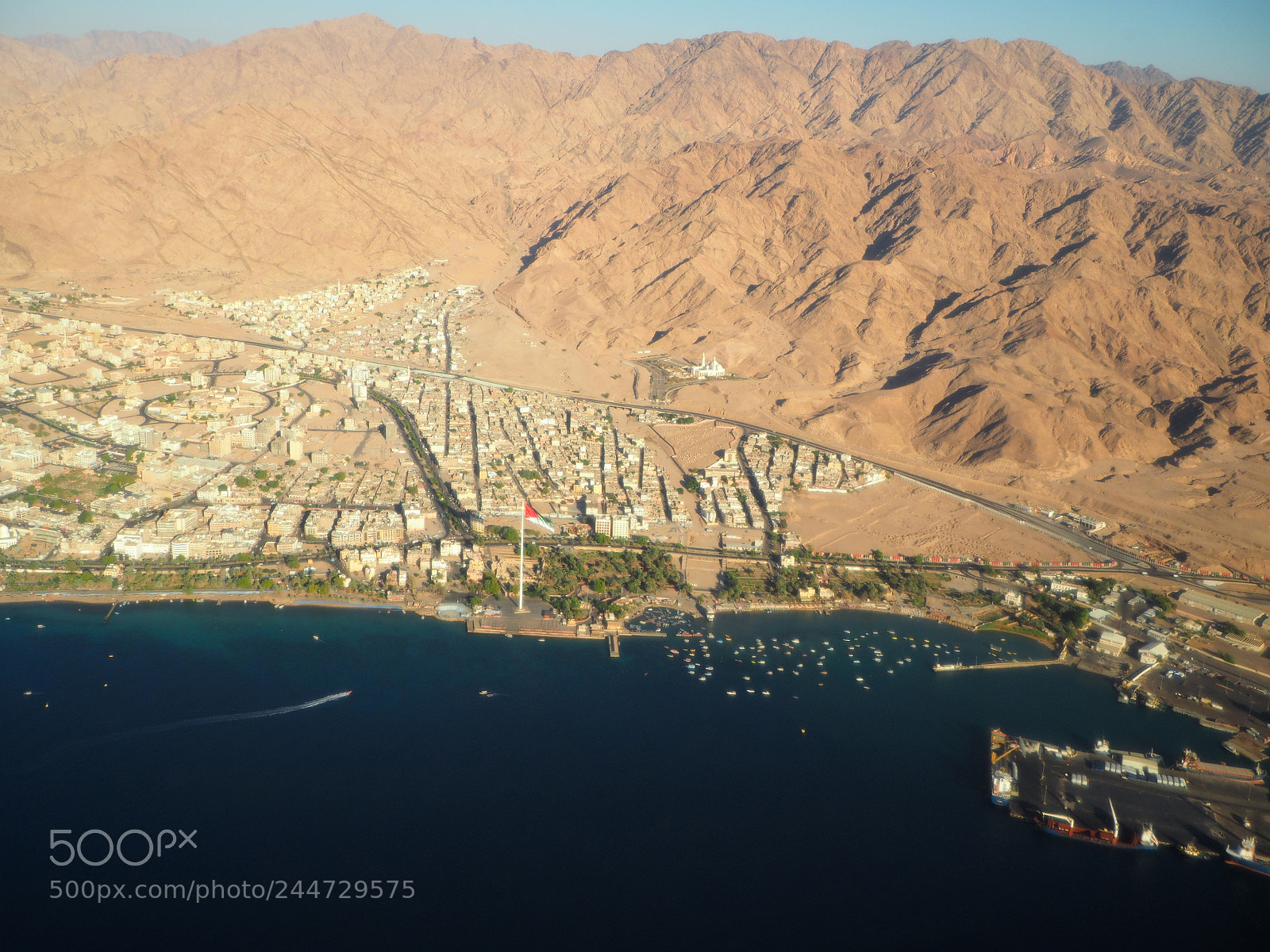 Olympus OM-D E-M1 sample photo. Aqaba from the air photography
