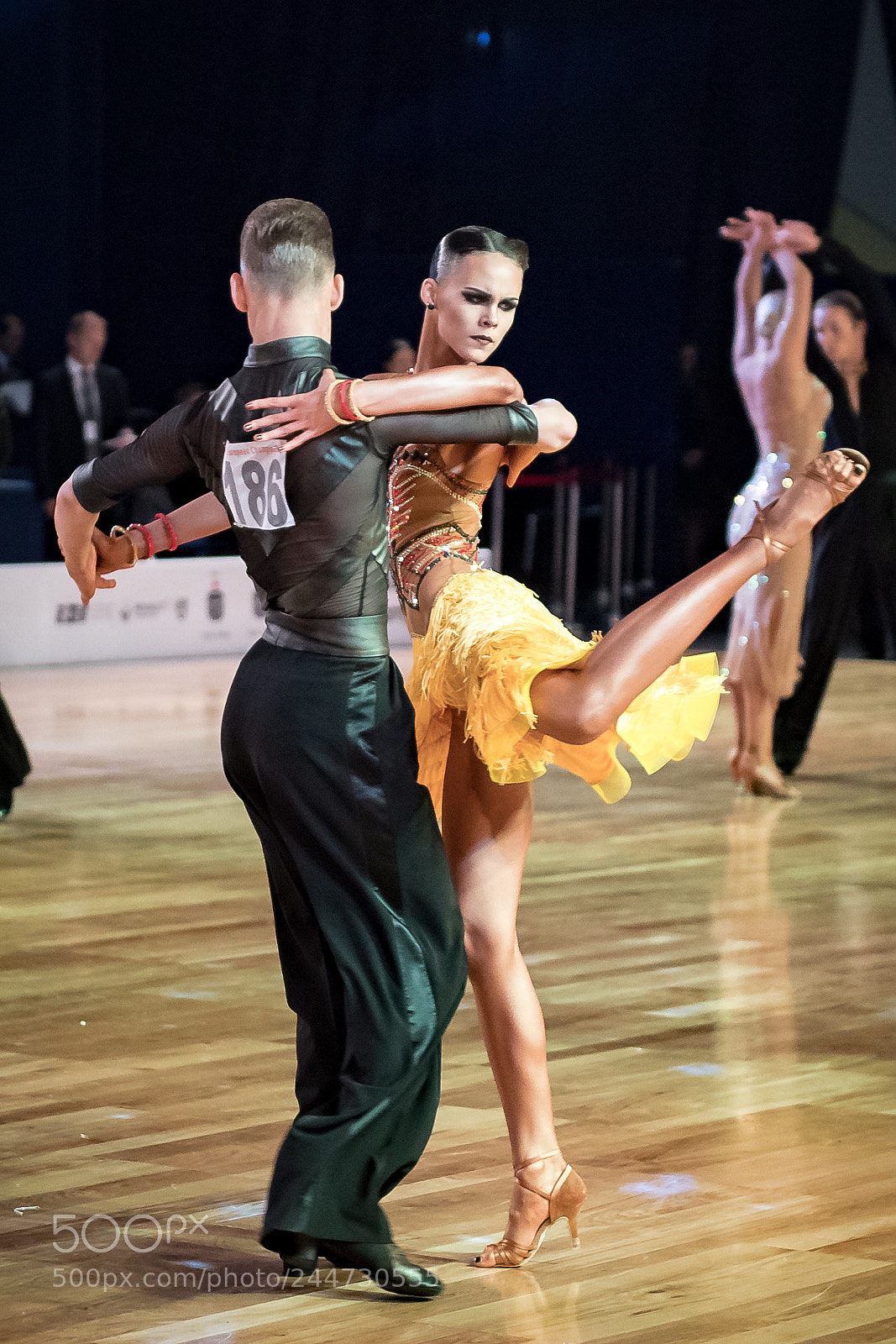 Nikon D5 sample photo. Dancers dancing latin dance photography