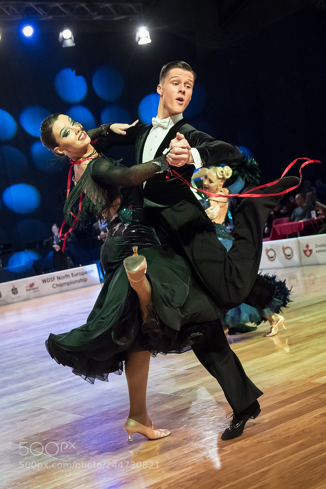 Nikon D5 sample photo. Dancers dancing standard dance photography