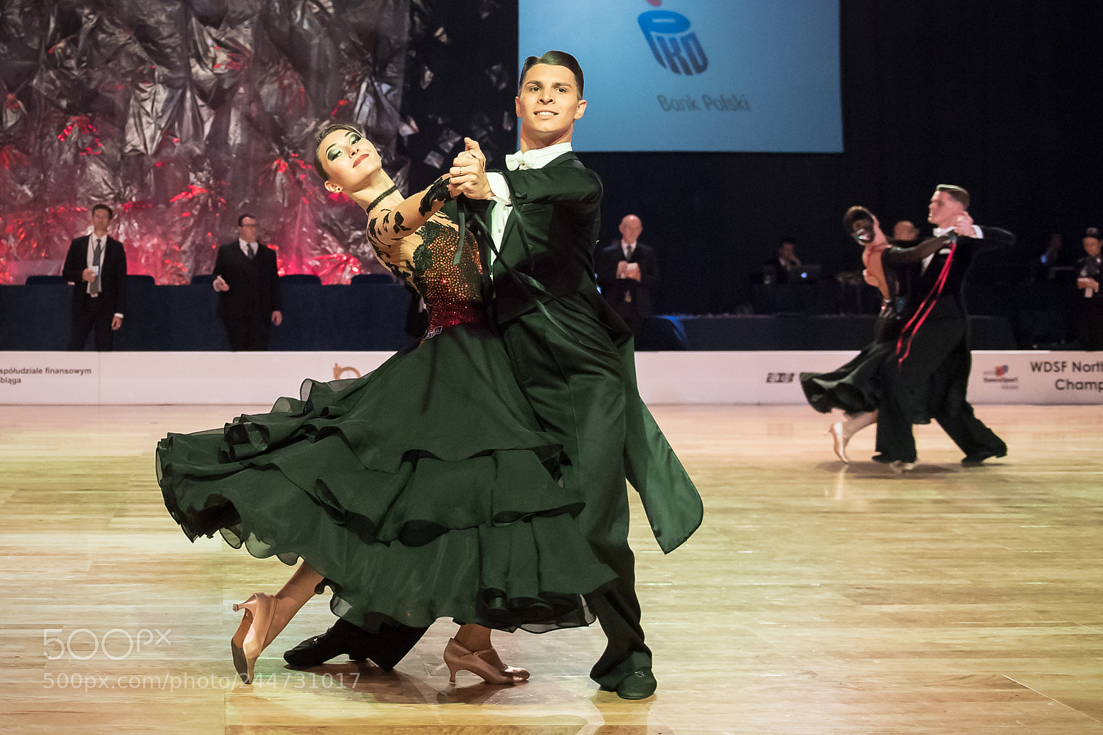 Nikon D5 sample photo. Dancers dancing standard dance photography