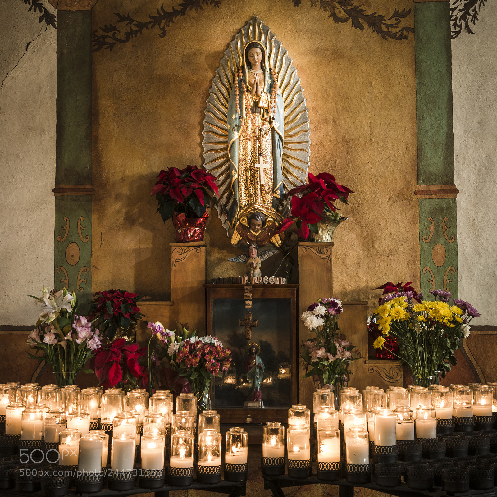 Nikon D800 sample photo. Shrine to virgin mary photography