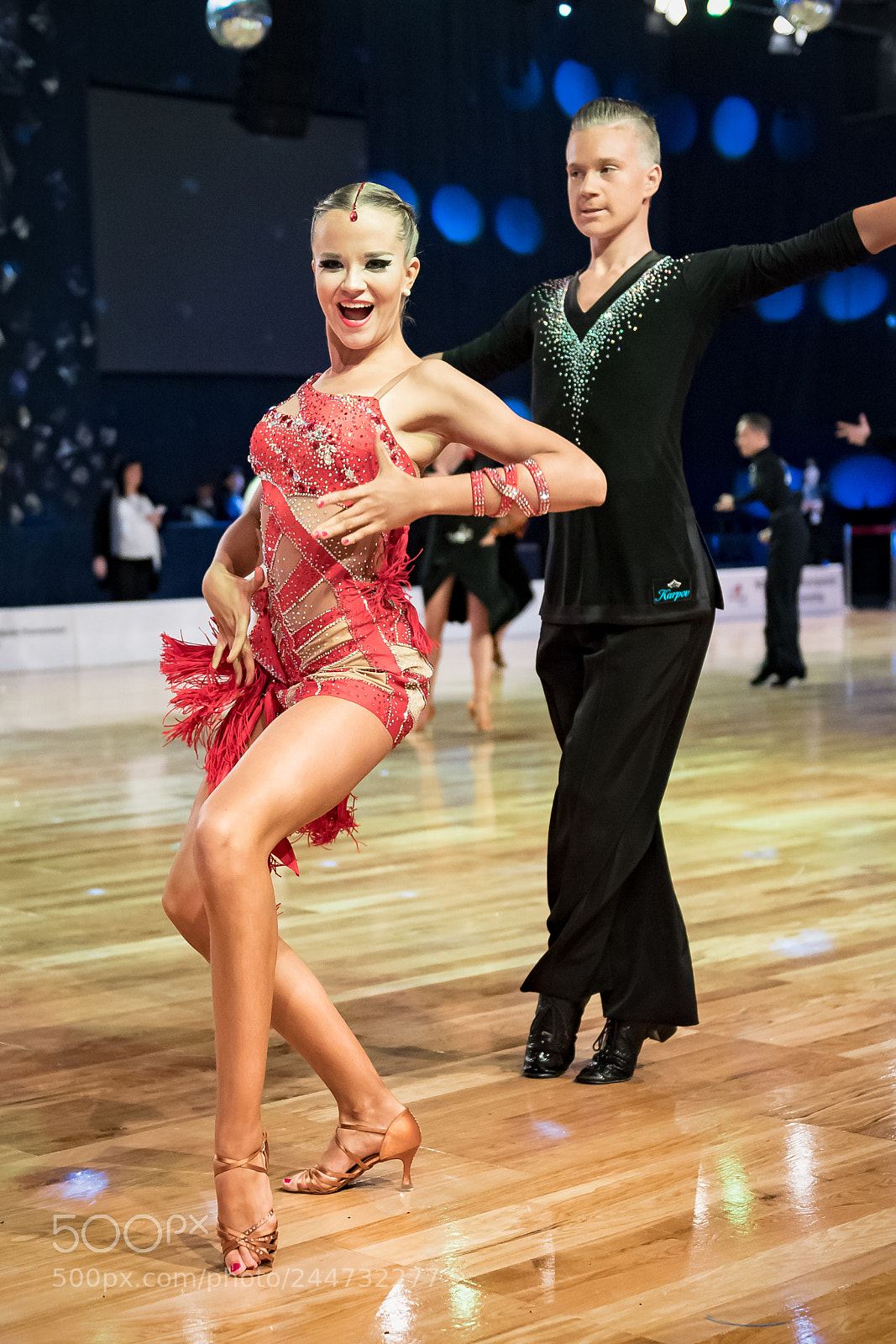 Nikon D5 sample photo. Dancers dancing latin dance photography
