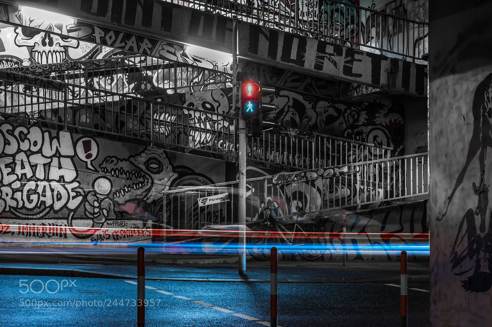 Pentax K-3 sample photo. Traffic lights photography