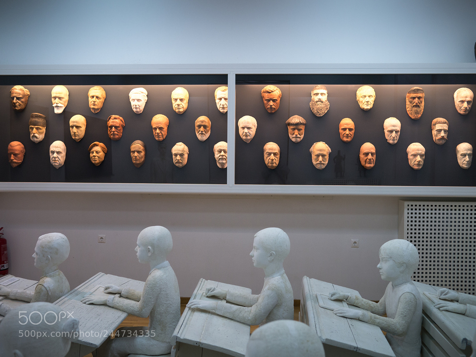 Panasonic Lumix DMC-G3 sample photo. The faces of modern photography