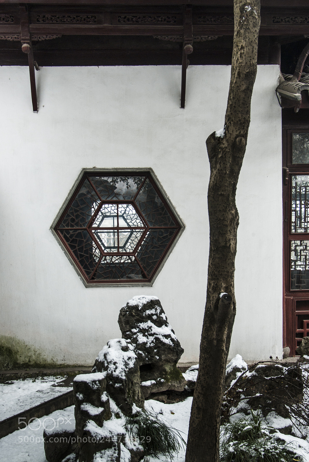 Pentax K10D sample photo. Chinese elements composition photography