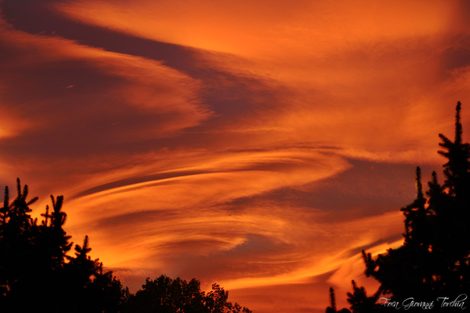 Canon EOS 1200D (EOS Rebel T5 / EOS Kiss X70 / EOS Hi) sample photo. Winter sunset... photography