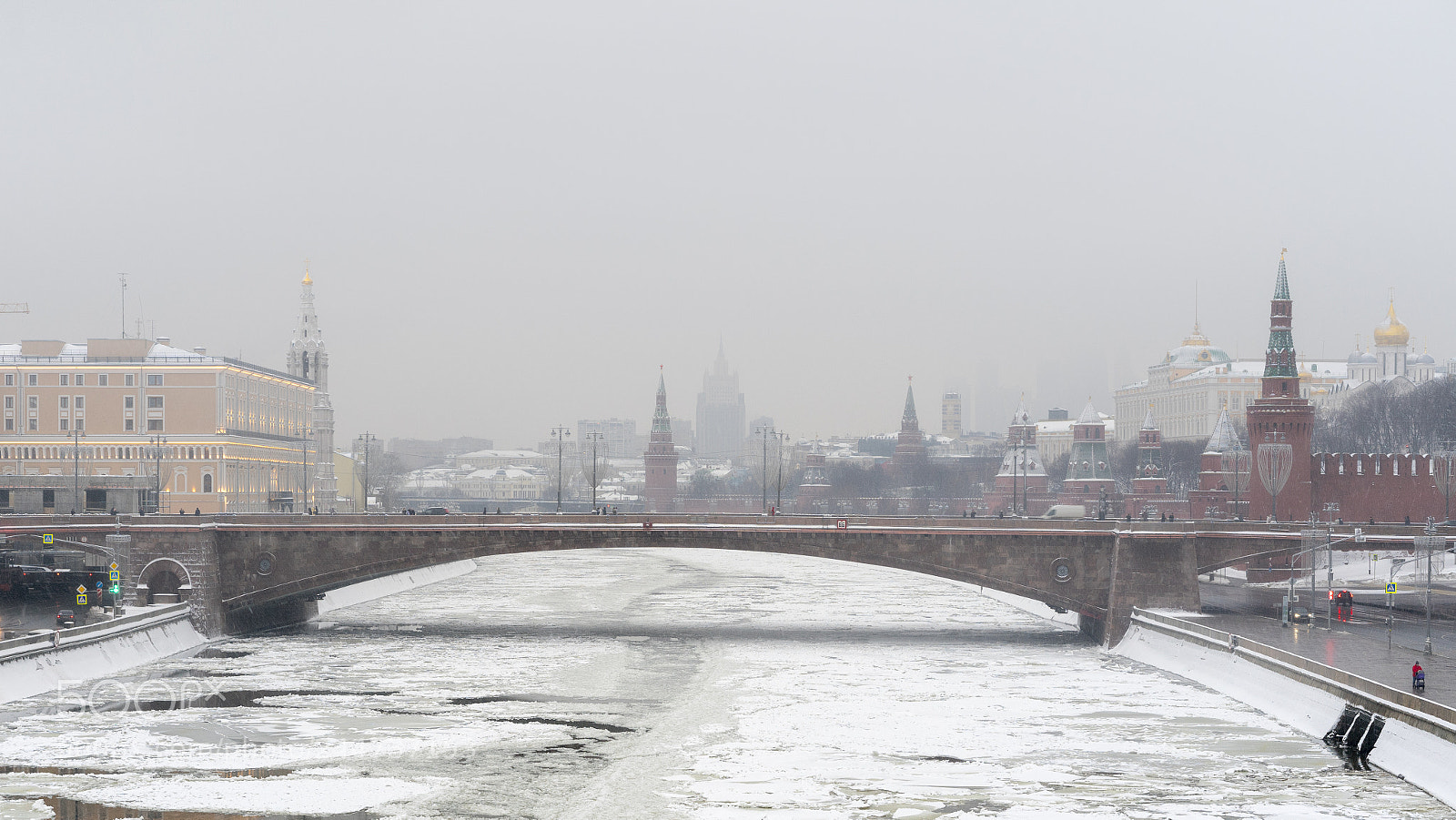 Sony a7 II sample photo. Moscow winter photography