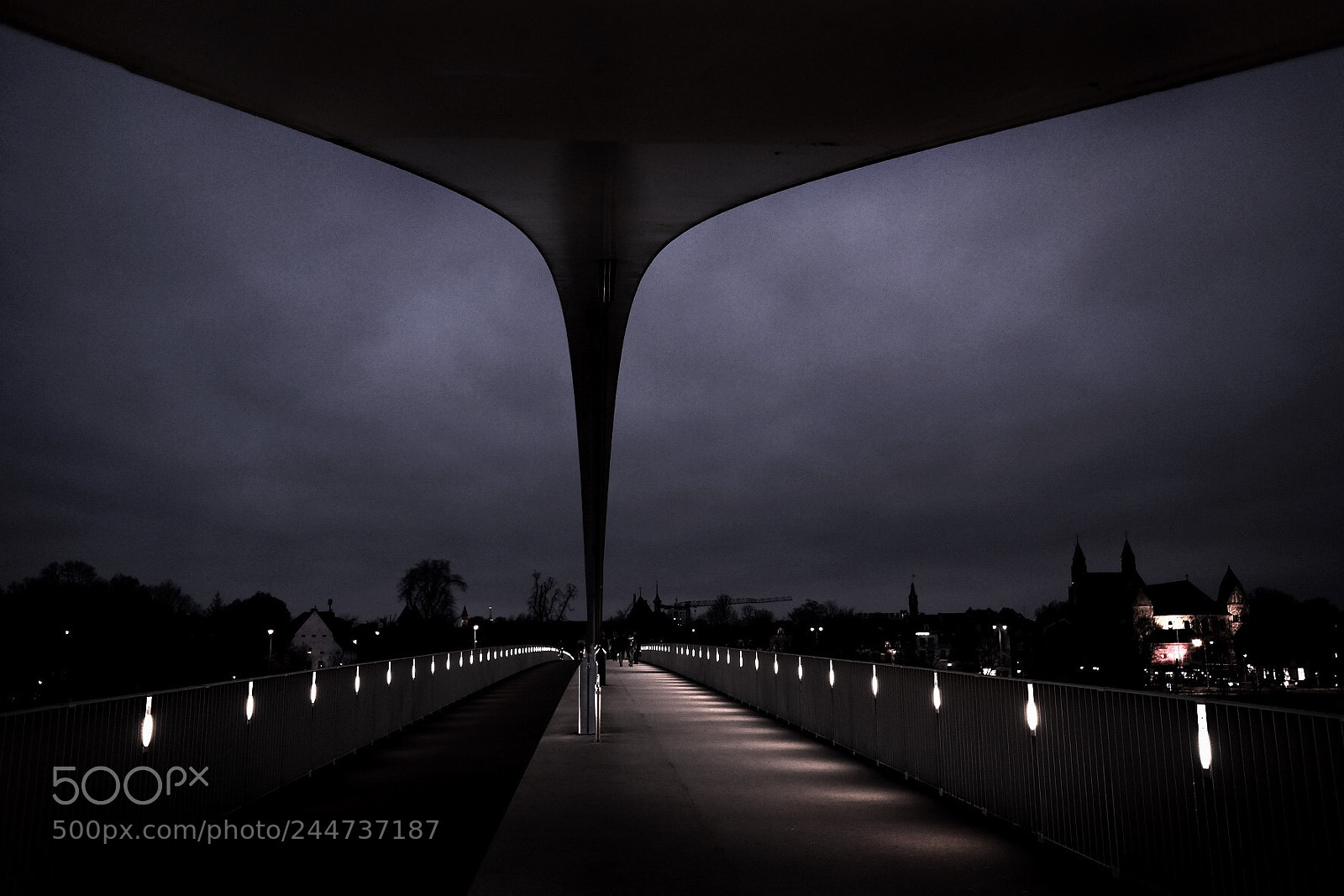 Fujifilm X70 sample photo. Bridge photography