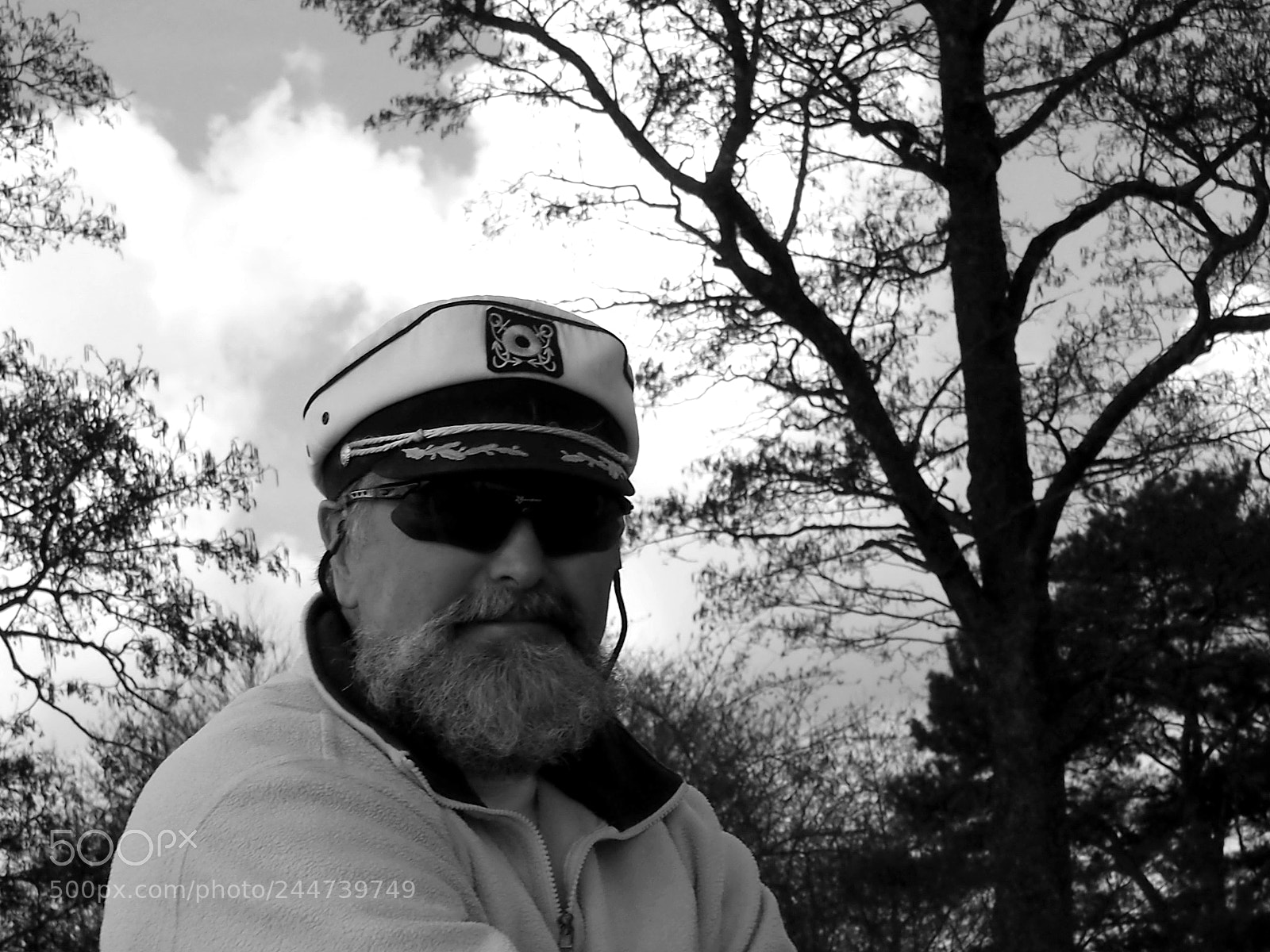 Olympus OM-D E-M10 II sample photo. The captain photography