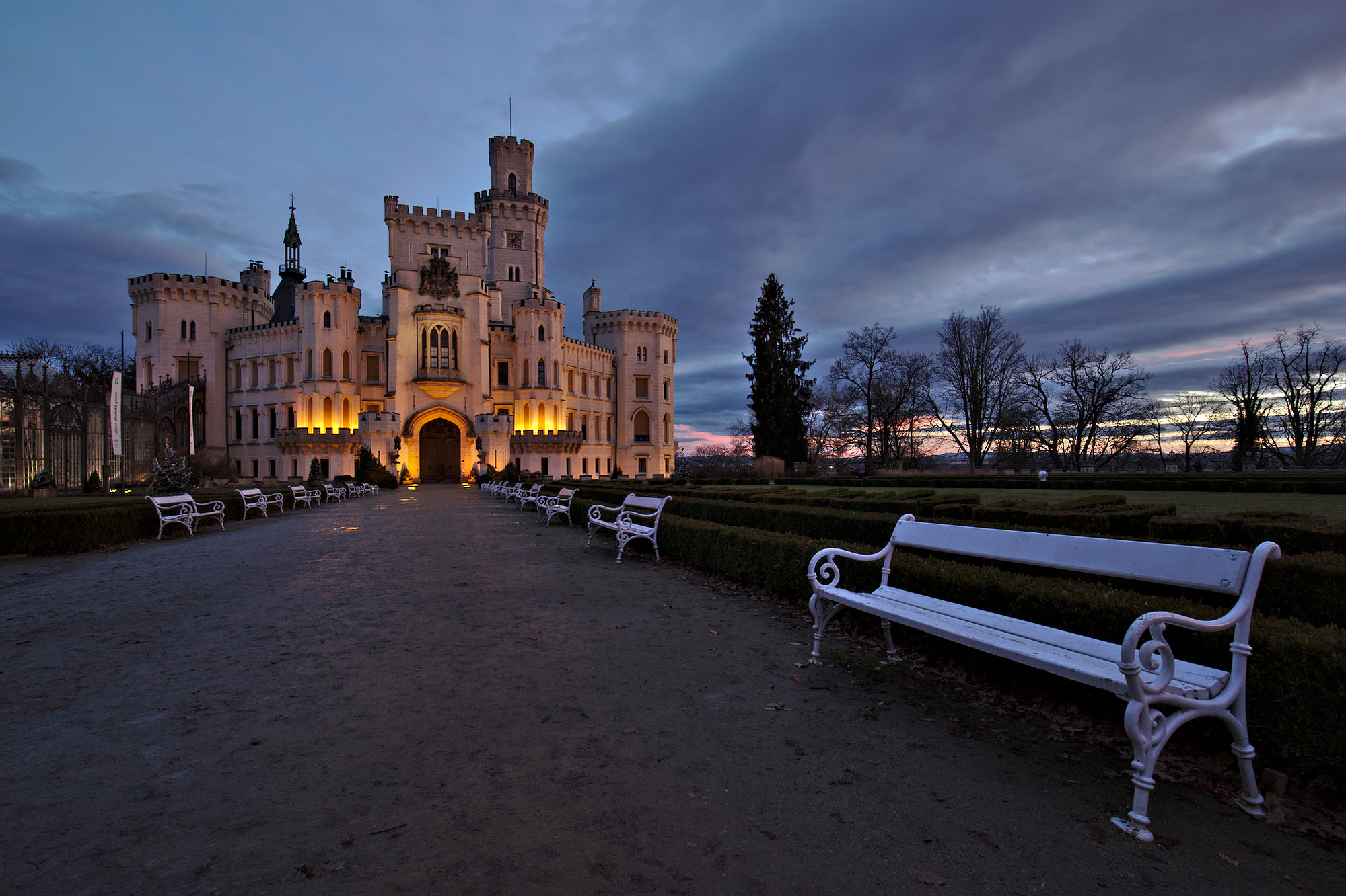Canon EF 16-35mm F4L IS USM sample photo. Hluboká castle photography