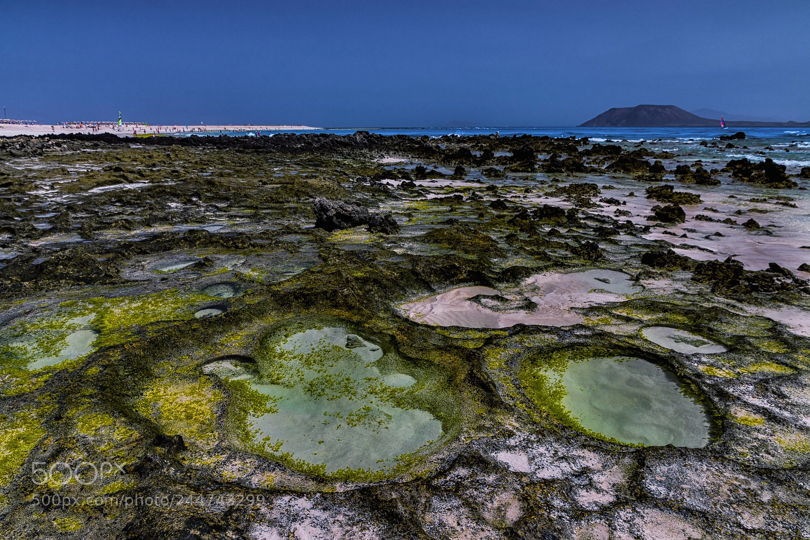 Canon EOS 7D Mark II sample photo. Vulcano and the sea photography