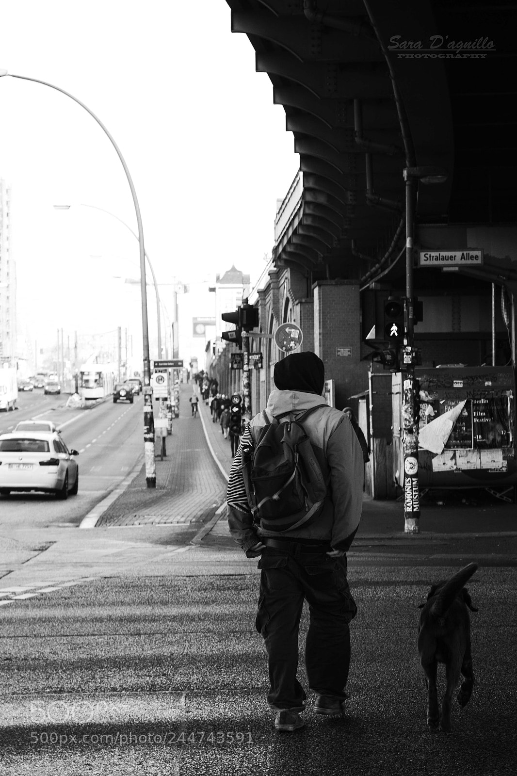 Canon EOS 100D (EOS Rebel SL1 / EOS Kiss X7) sample photo. German streetlife photography