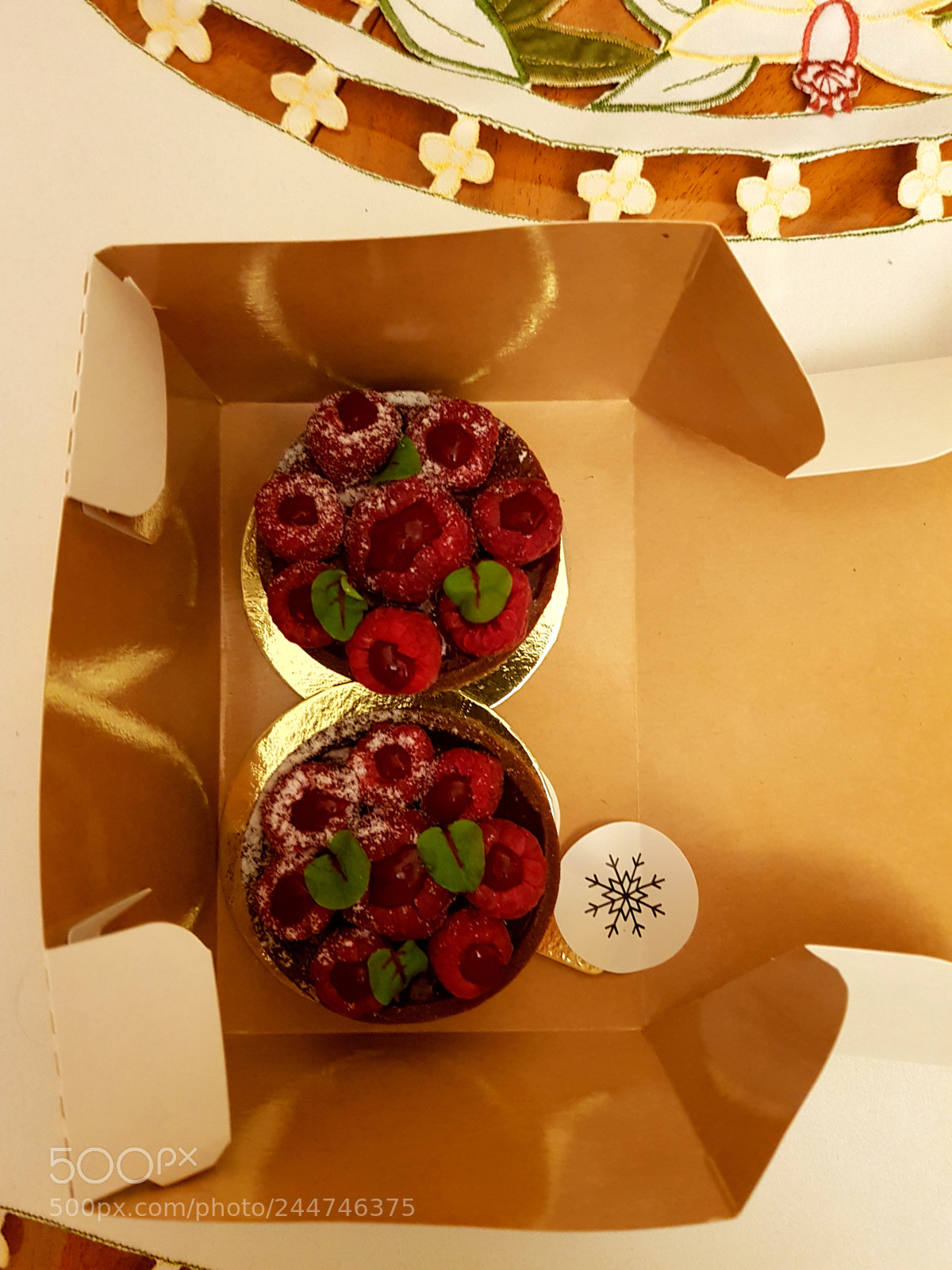 Samsung Galaxy S8+ sample photo. Raspberry tart photography