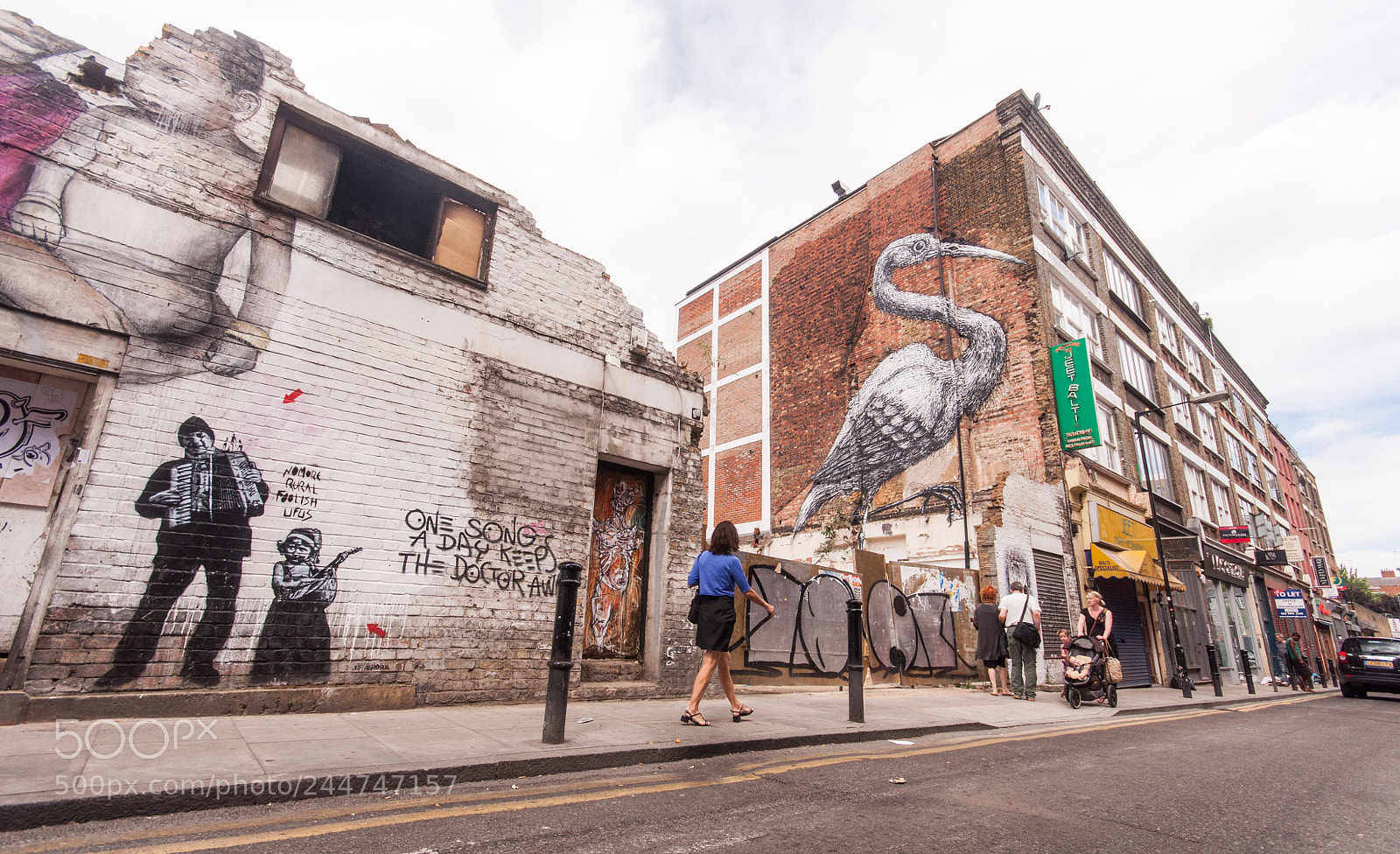 Nikon D90 sample photo. Hanbury street murals in photography