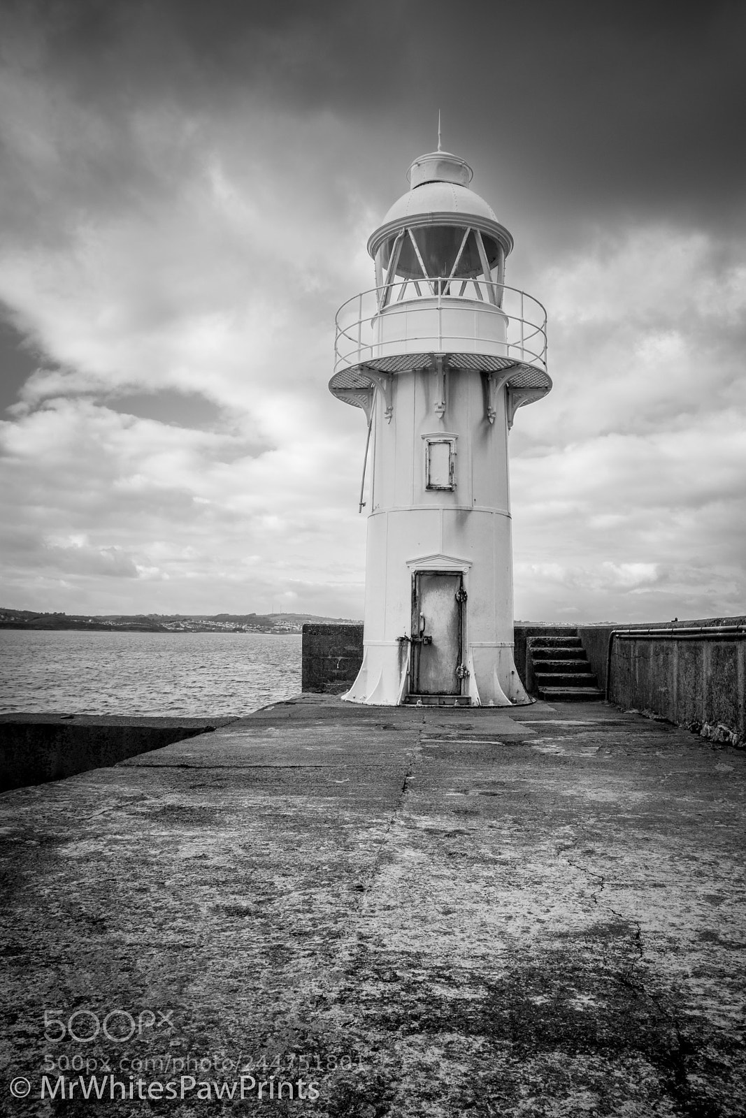 Nikon D7100 sample photo. Lighthouse on the breakwater photography