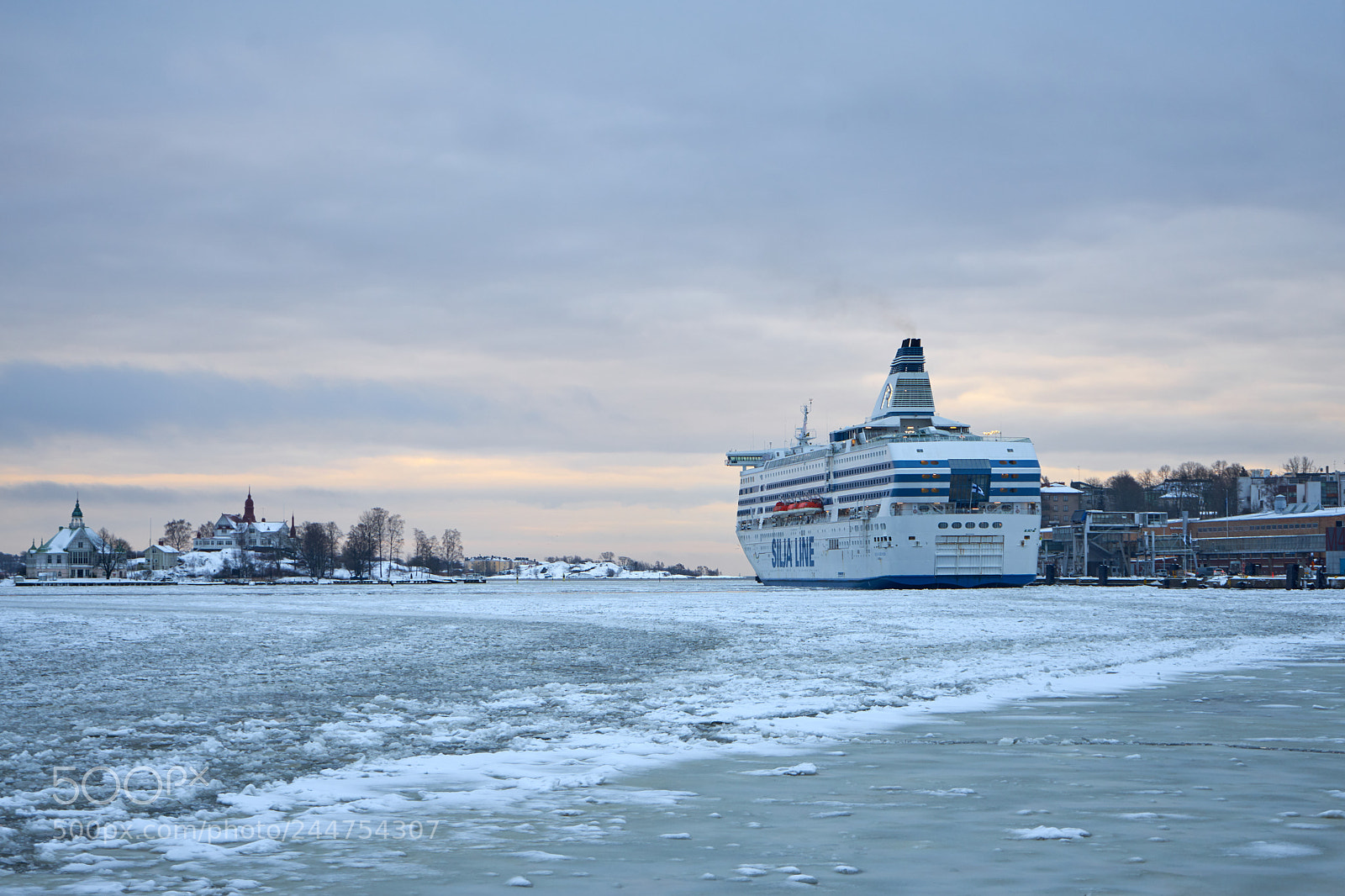 Sony a7 sample photo. Winter sea photography