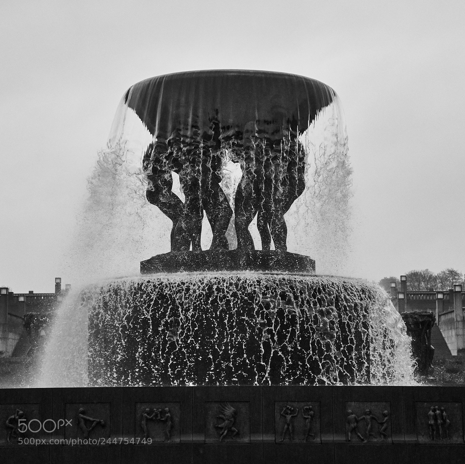 Sony Cyber-shot DSC-RX100 sample photo. The big fountain and photography