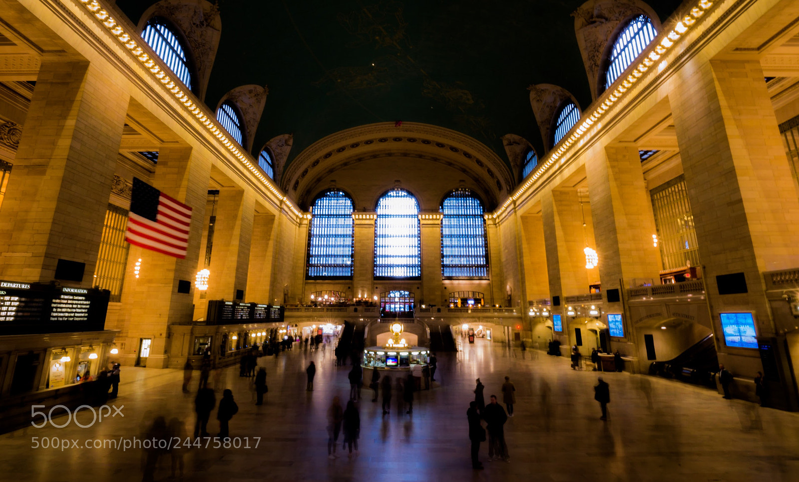 Panasonic Lumix DMC-G85 (Lumix DMC-G80) sample photo. Grand central station photography