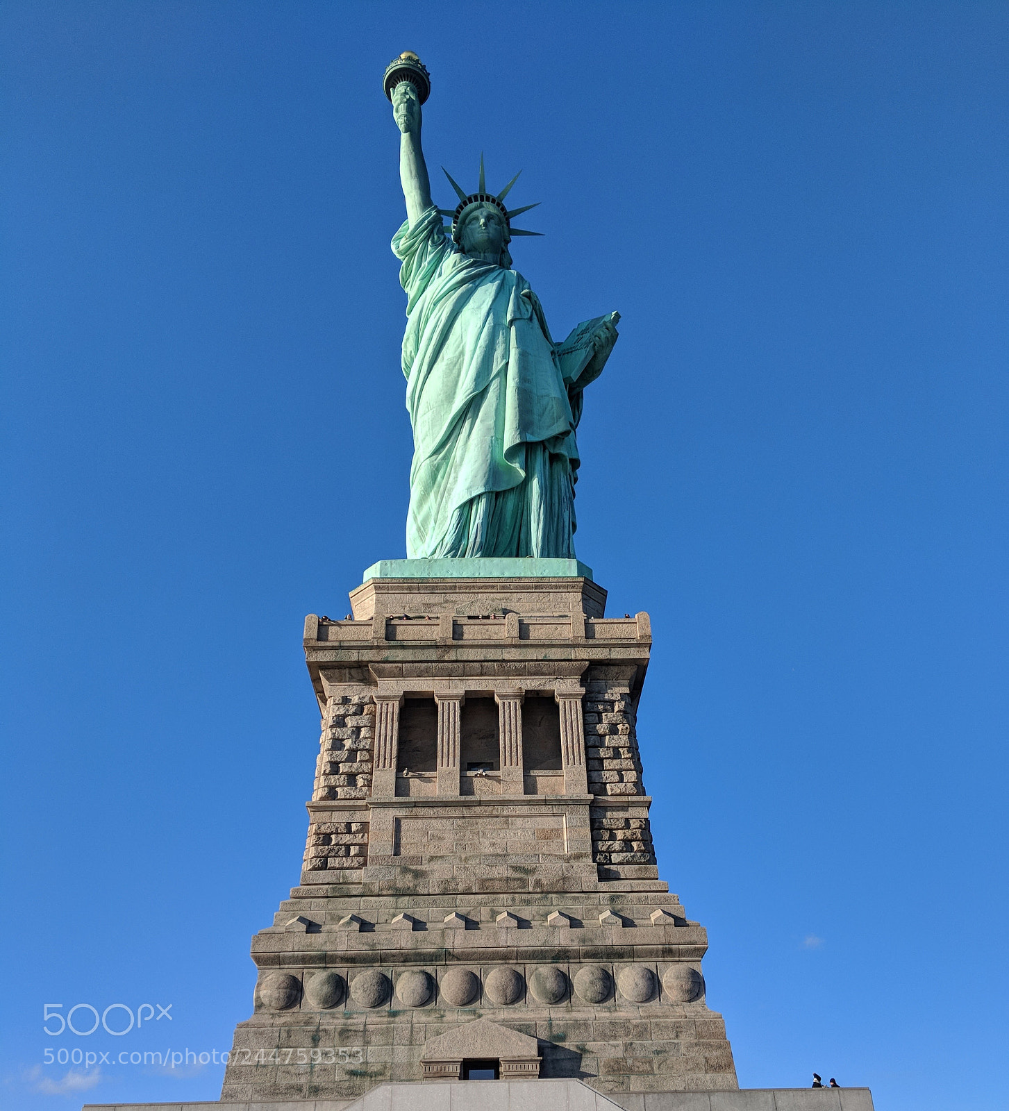 Google Pixel 2 sample photo. State of liberty photography