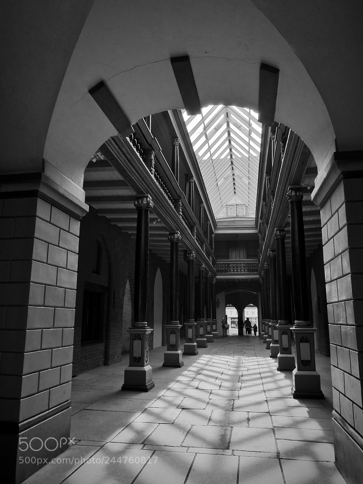 Leica D-Lux (Typ 109) sample photo. In the town hall photography