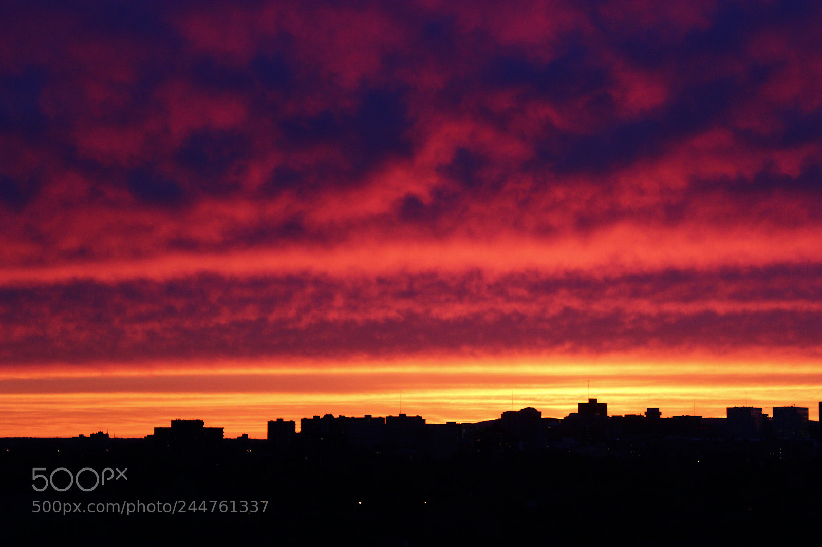 Canon EOS 600D (Rebel EOS T3i / EOS Kiss X5) sample photo. Burning clouds photography