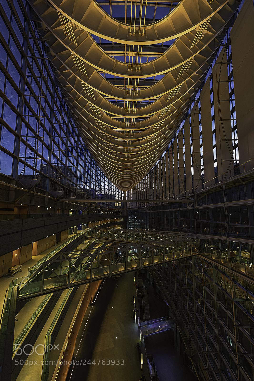 Fujifilm X-T2 sample photo. Tokyo international forum 2 photography